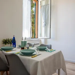 Viabai Con Parcheggio Privato Apartment Genua